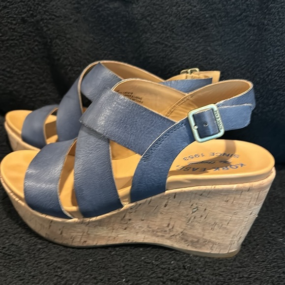 Kork-Ease Platform Sandals - Picture 6 of 6